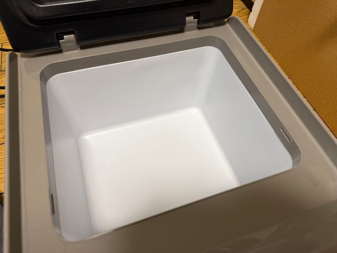 車載冷蔵庫 9L ポータブル冷蔵庫 急速冷凍 3WAY電源対応