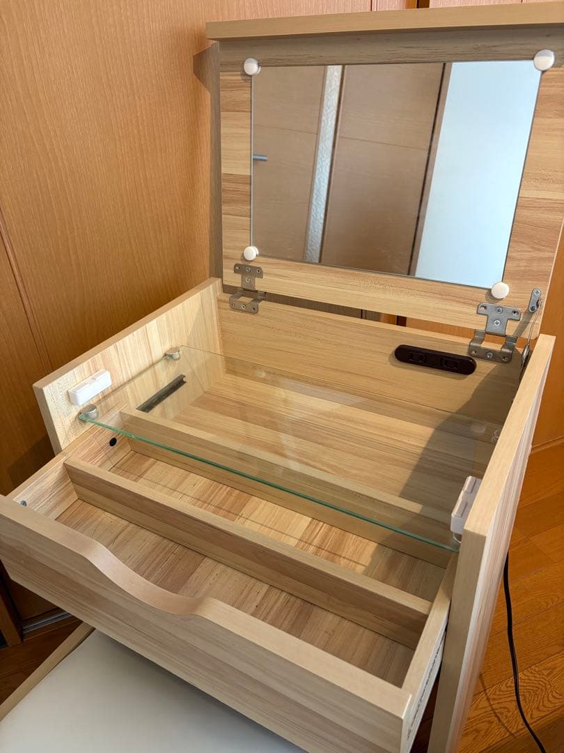 値下げ中【中古】ドレッサー スツール付き コンパクト 幅50cm