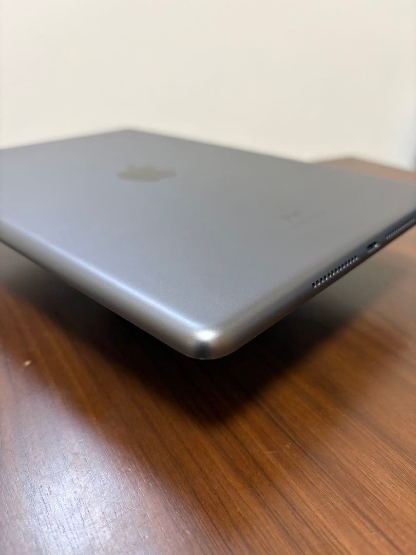 Apple iPad 第7世代 スペースグレー 32GB Wi-Fiモデル