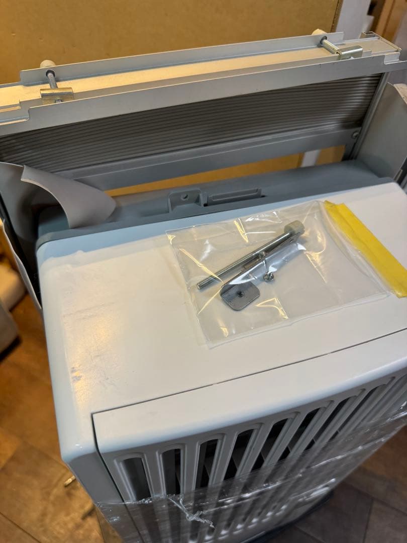 Haier ハイアール　窓用エアコン　JA-16W 2022年製