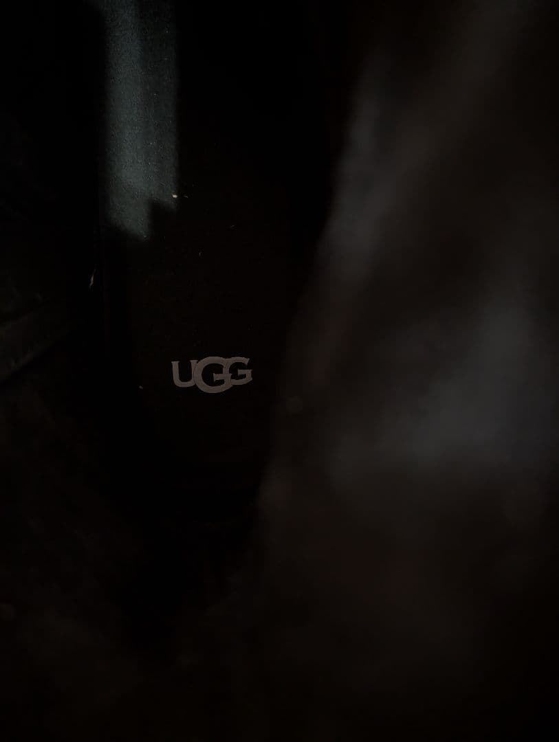 UGG ブラックレザー ショートブーツ