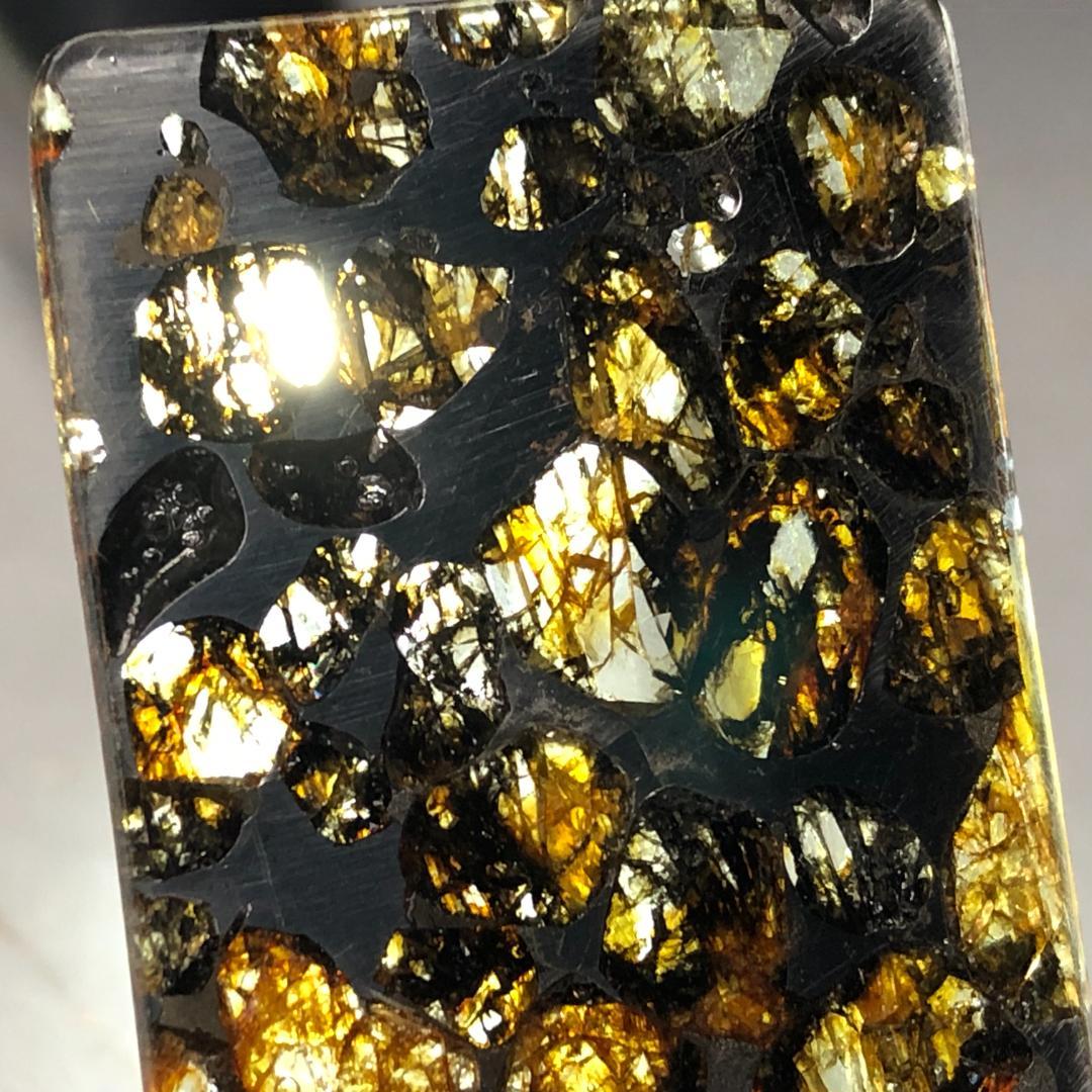 化*砲様 パラサイト隕石 隕石　石鉄隕石　セリコ隕石 美品　重さ約6ｇ　ケース付