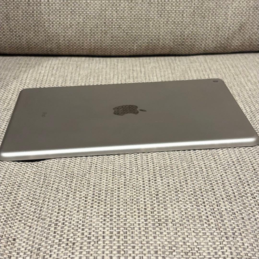 Apple iPad 第6世代 Wi-Fi モデル 128GB