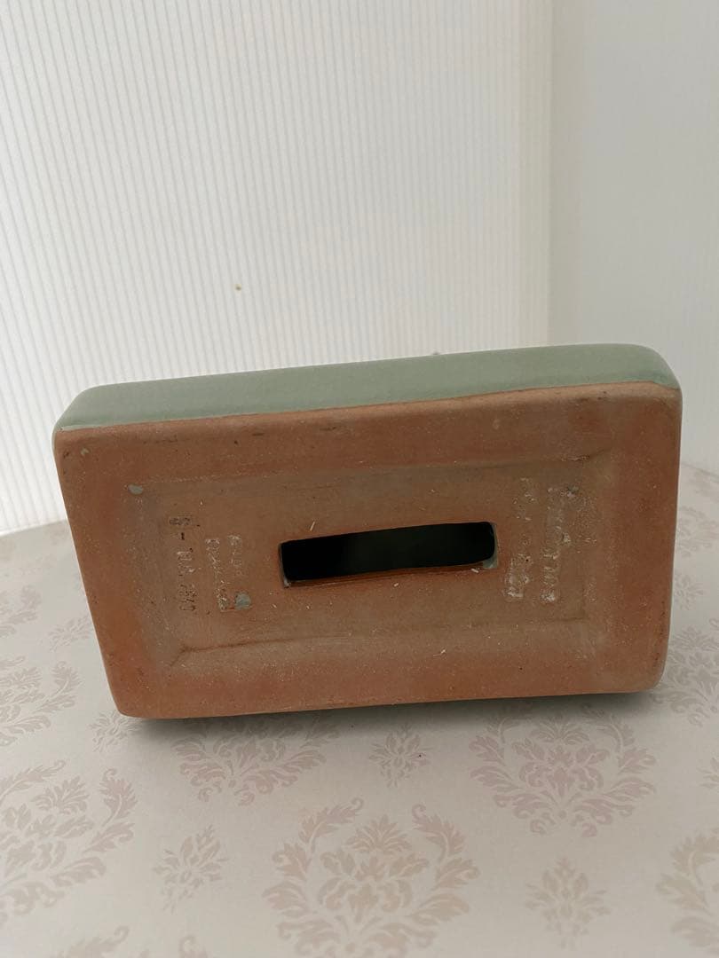 希少　セラドン焼き猫の置物