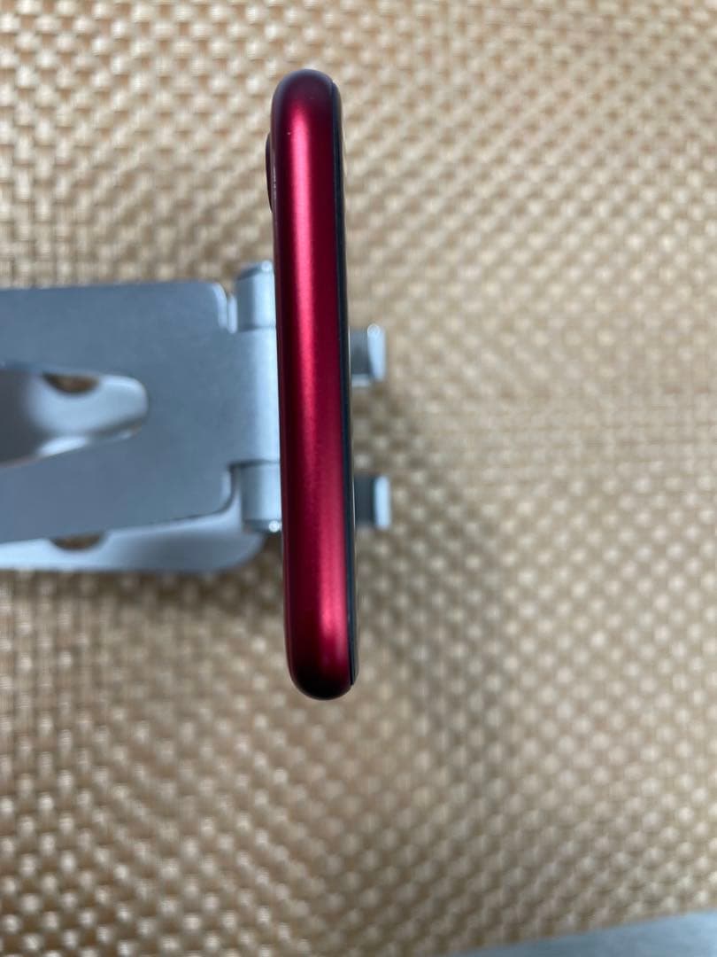 iPhone SE 第3世代 64 GB レッドSIMフリー【6749】