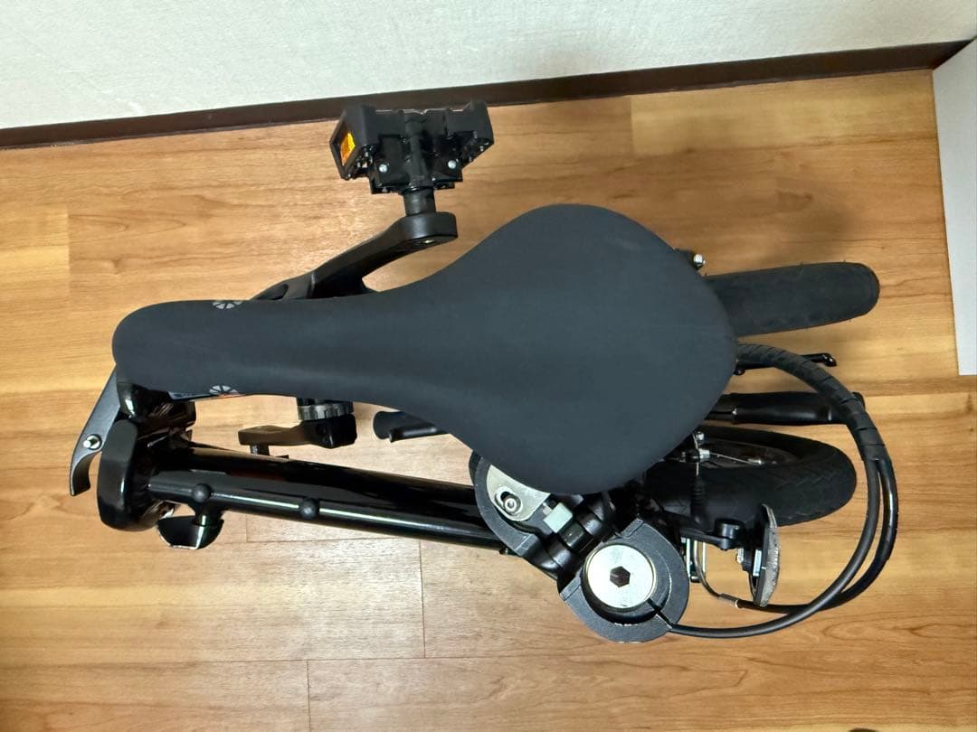 【黒べえ－】DAHON DOVE PLUS 2023 限定　純正バック付き