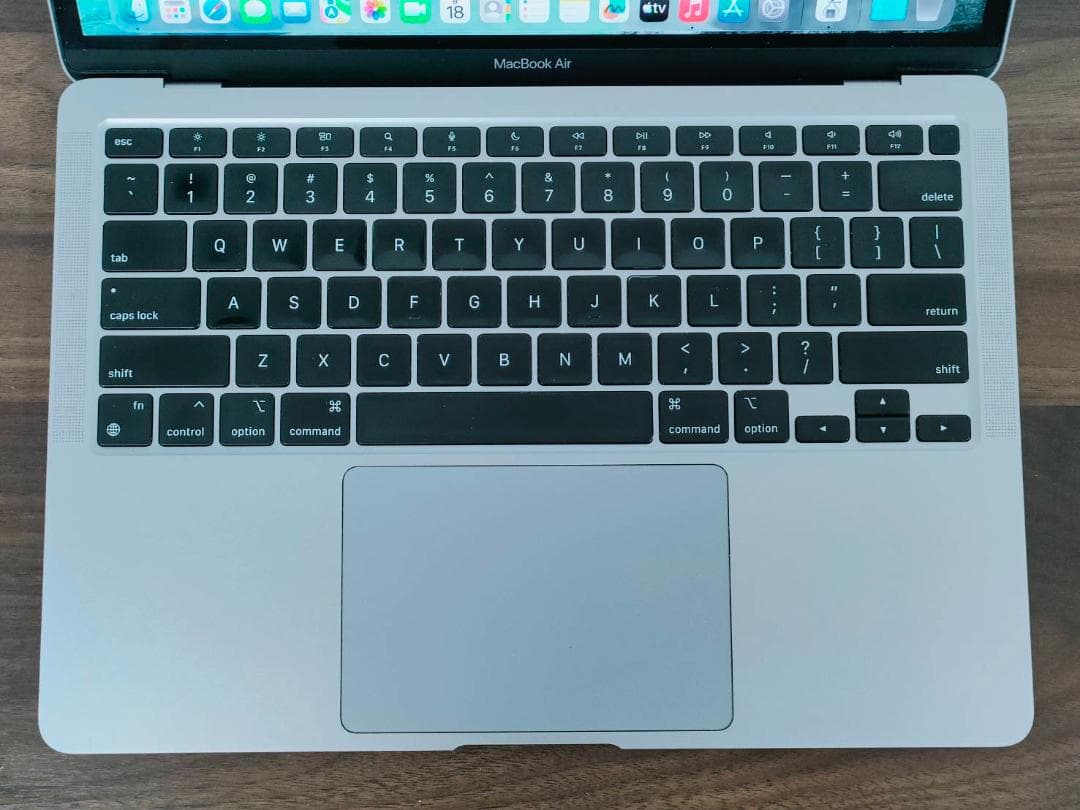 充電483 MacBook Air 13型 M1 16G 1TB USキー A5