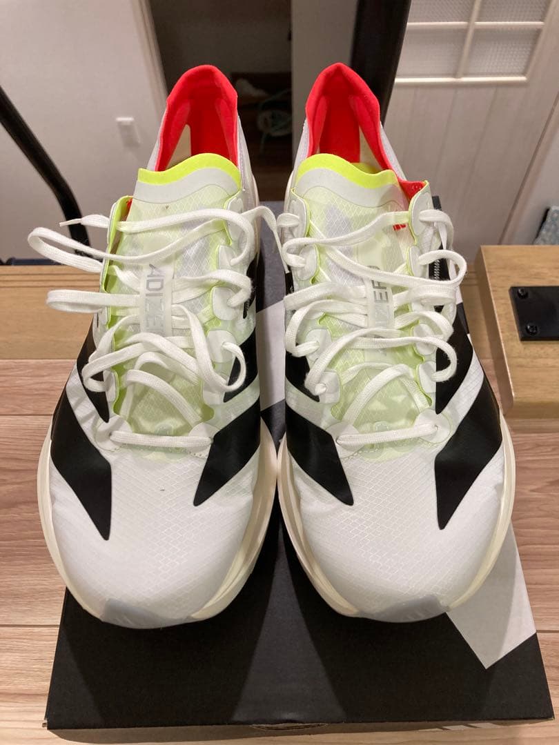 アディゼロ タクミセン11 27.0