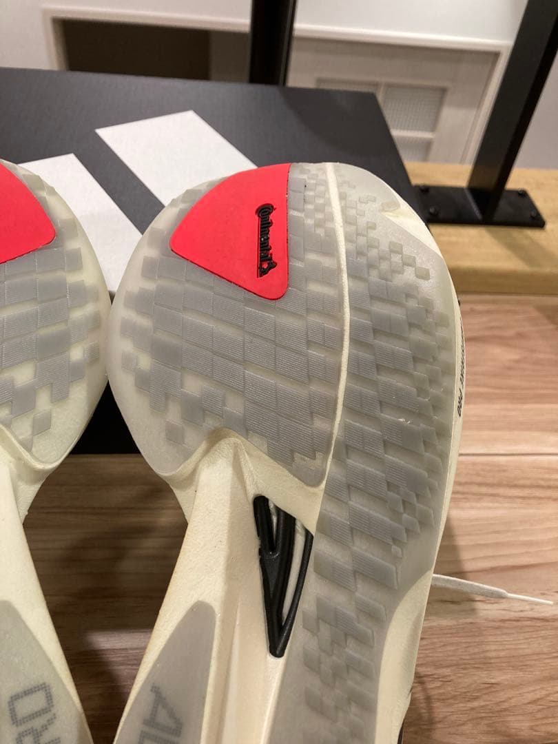 アディゼロ タクミセン11 27.0