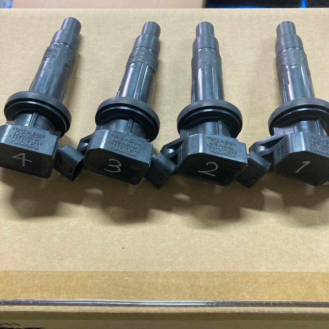 アルテッツァ SXE10 後期　イグニッションコイル　4本　DENSO