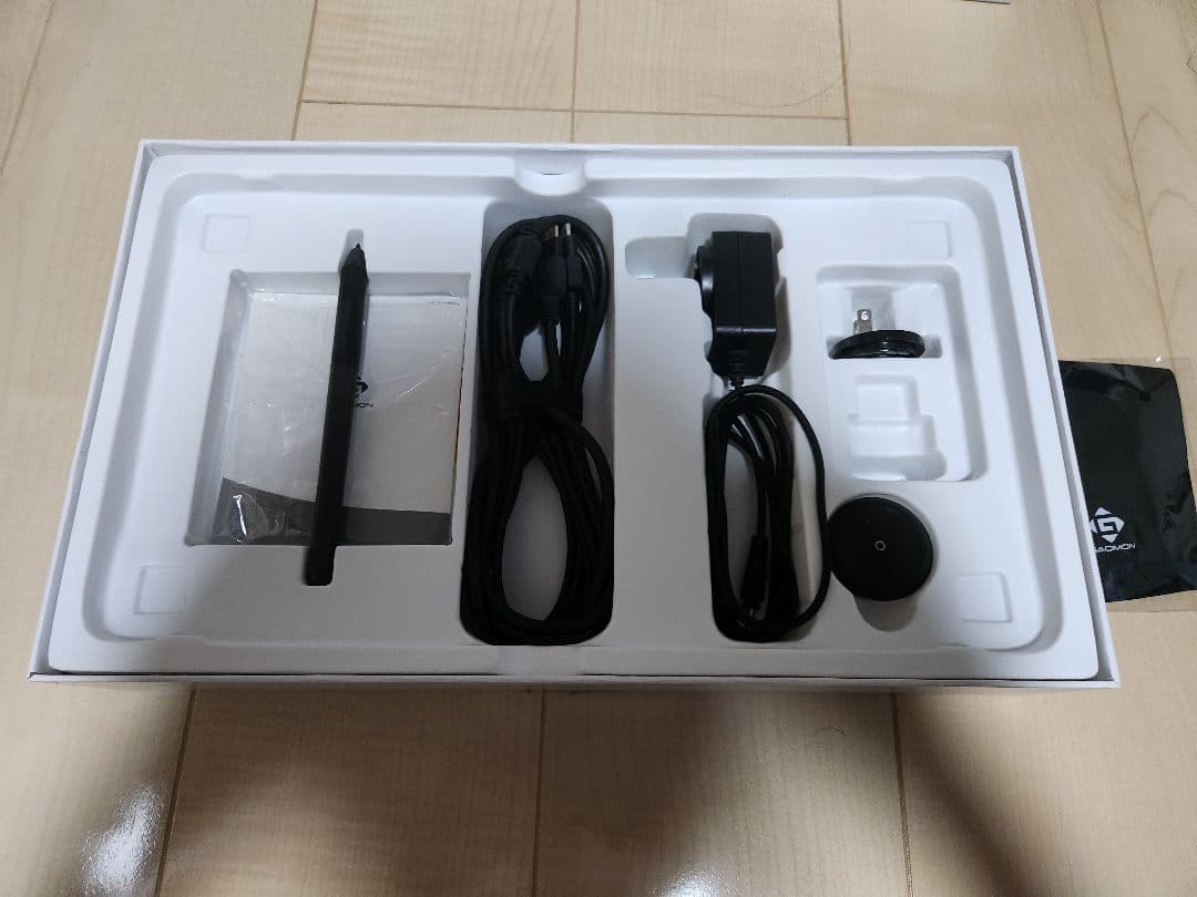 GLOWMONY Pen Display PD1161 本体