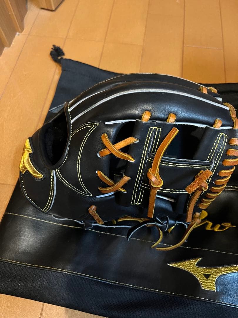 ミズノプロ　硬式　サイズ9 型付け済み