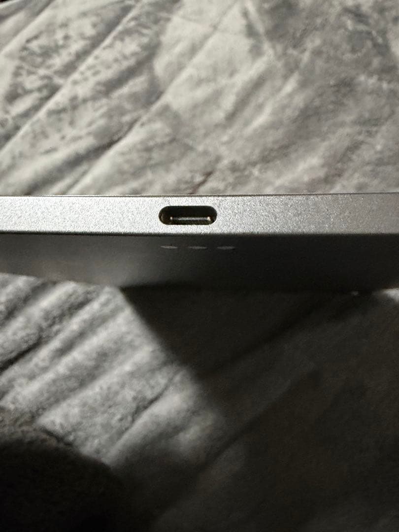 iPad Air (第5世代)WiFiモデル 64GB+ USB-Cアダプタ