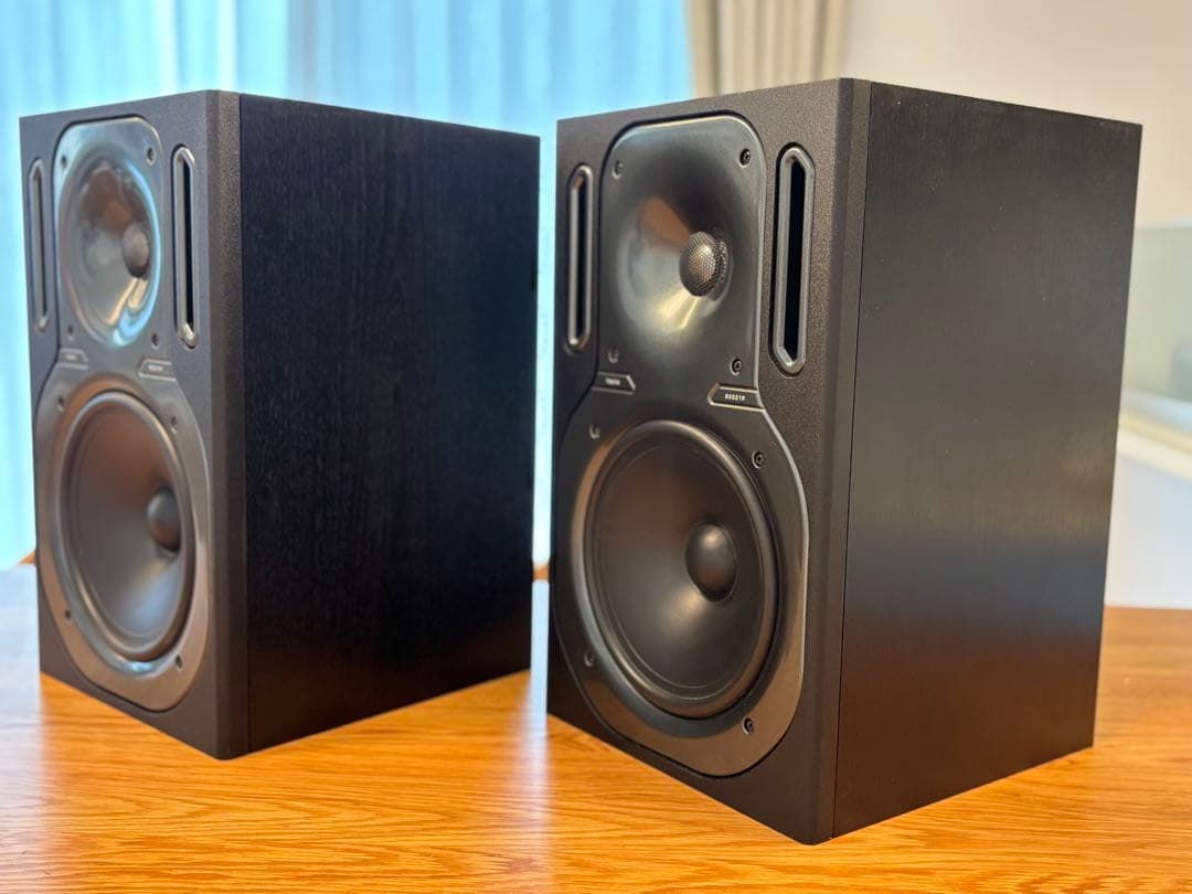 Behringer Truth B2031P スピーカー