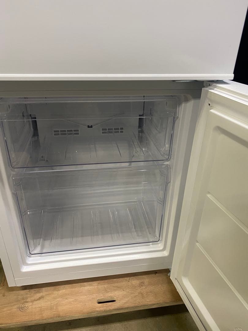 ニトリ2ドア冷凍冷蔵庫140L 2023年製NTR-140WH