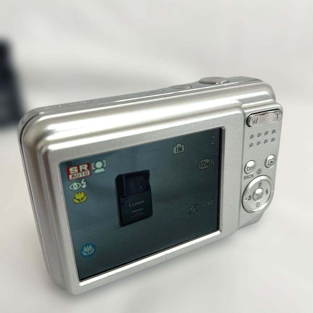 FUJIFILM FinePix AV100 単3電池駆動