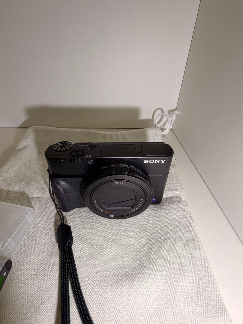 デジタルカメラ SONY RX100 M5