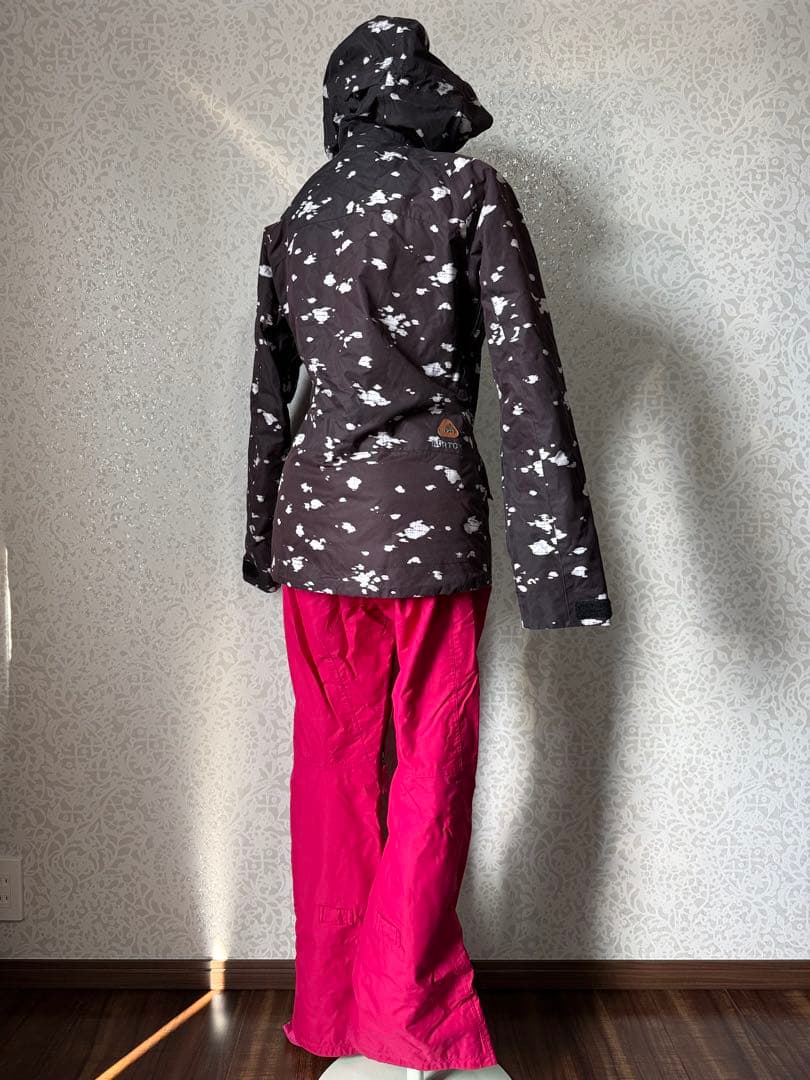 BURTON（バートン）レディース XS スノーボードウェア上下（オマケつき）
