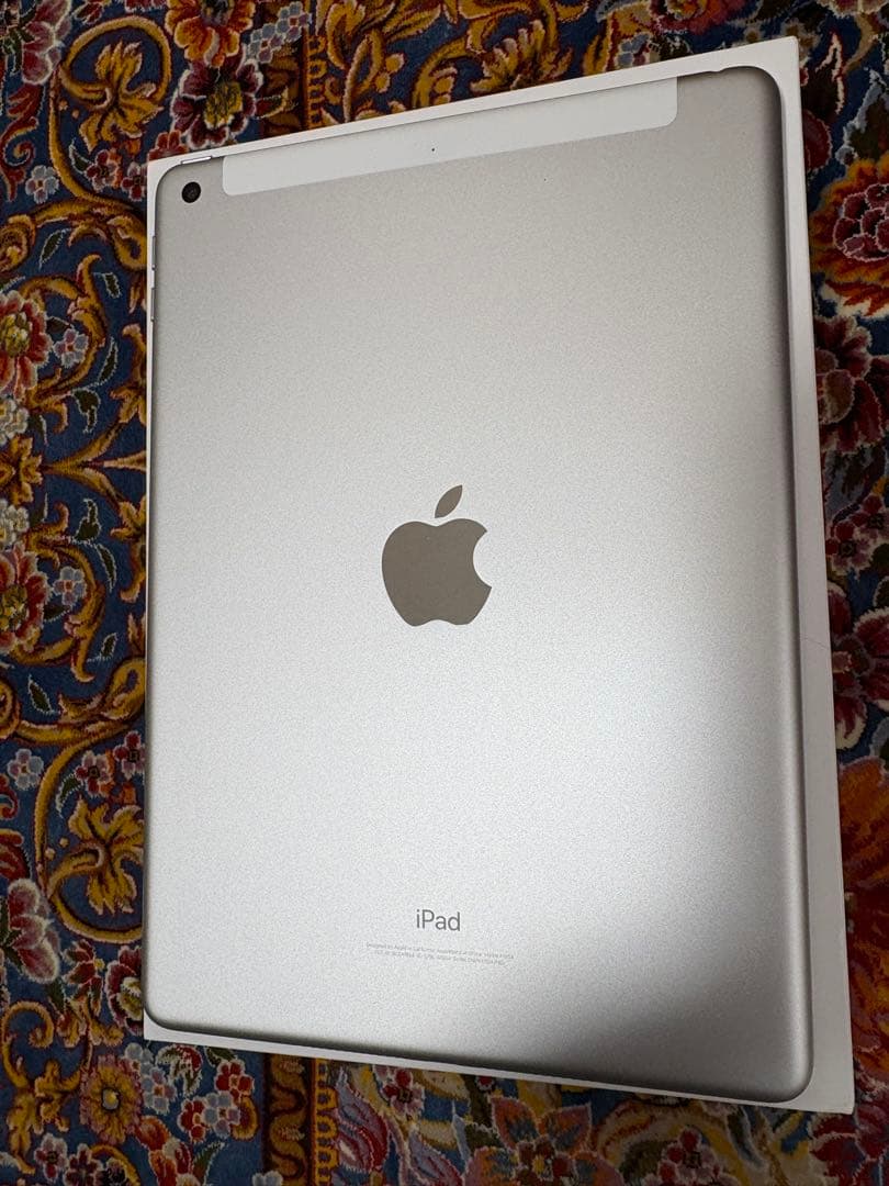 美品❗️iPad 第6世代 32GB Wi-Fi＋Cellularモデル