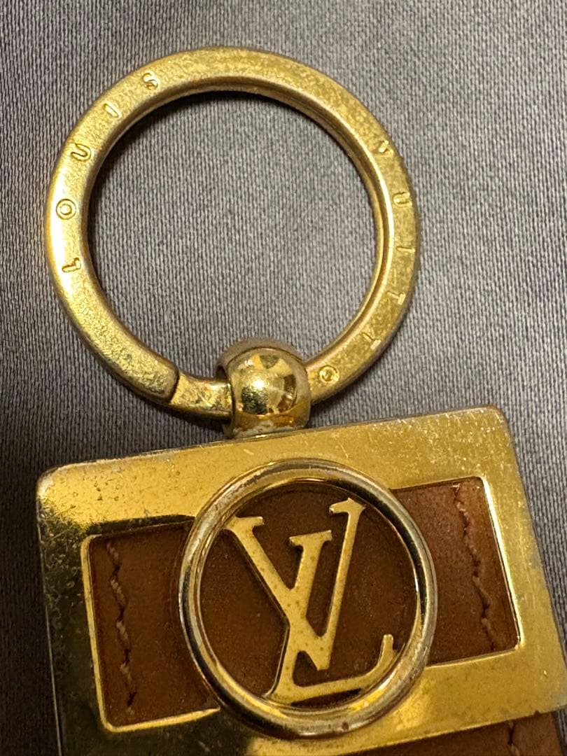 最終値下げルイヴィトン ポルトクレ・ドラゴンヌ ドフィーヌ キーホルダー