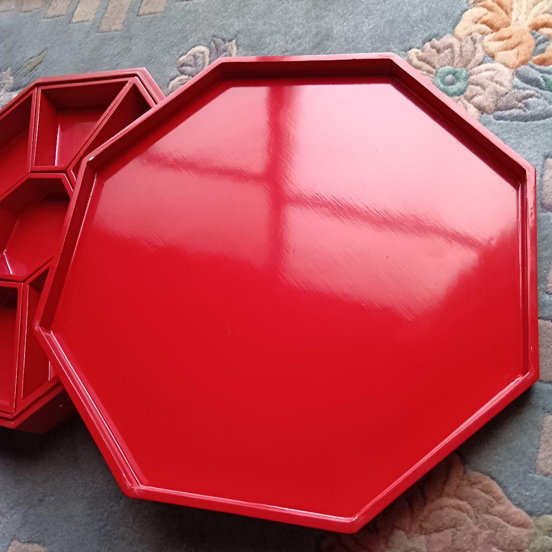 螺鈿細工☆ クジョルパン☆韓国漆器 ☆八角螺鈿四節板赤黒 ☆花模様