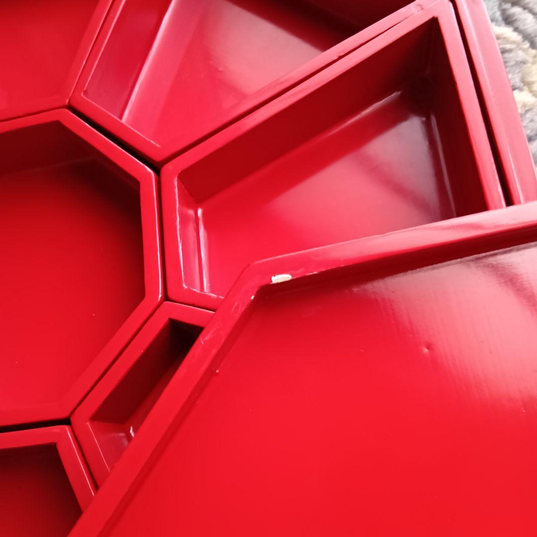 螺鈿細工☆ クジョルパン☆韓国漆器 ☆八角螺鈿四節板赤黒 ☆花模様