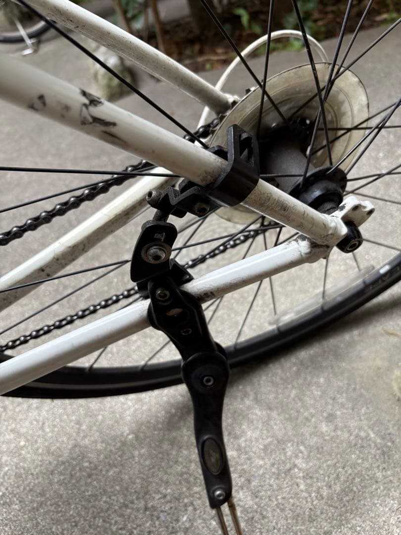 GIANT クロスバイク ホワイト エスケープR3 【付属品付き】直接引き渡し