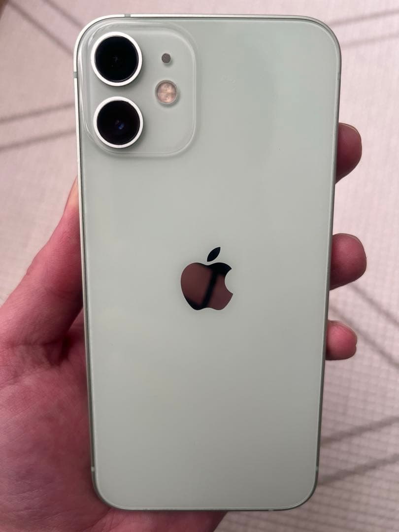 【ジャンク】iPhone12mini 64GB グリーン（アウトカメラ不調）