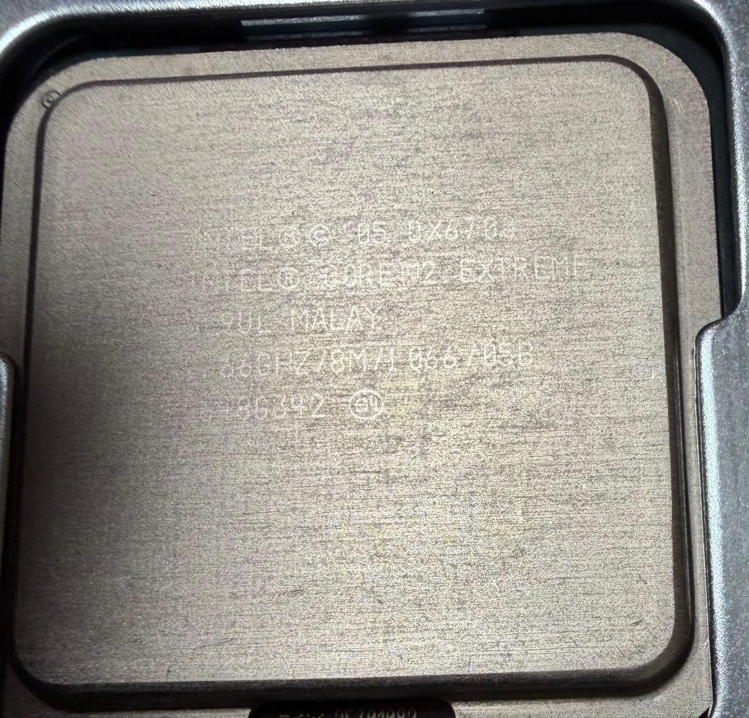 ASUS P5D-E マザーボード + Intel QX6700 CPU＋グラボ