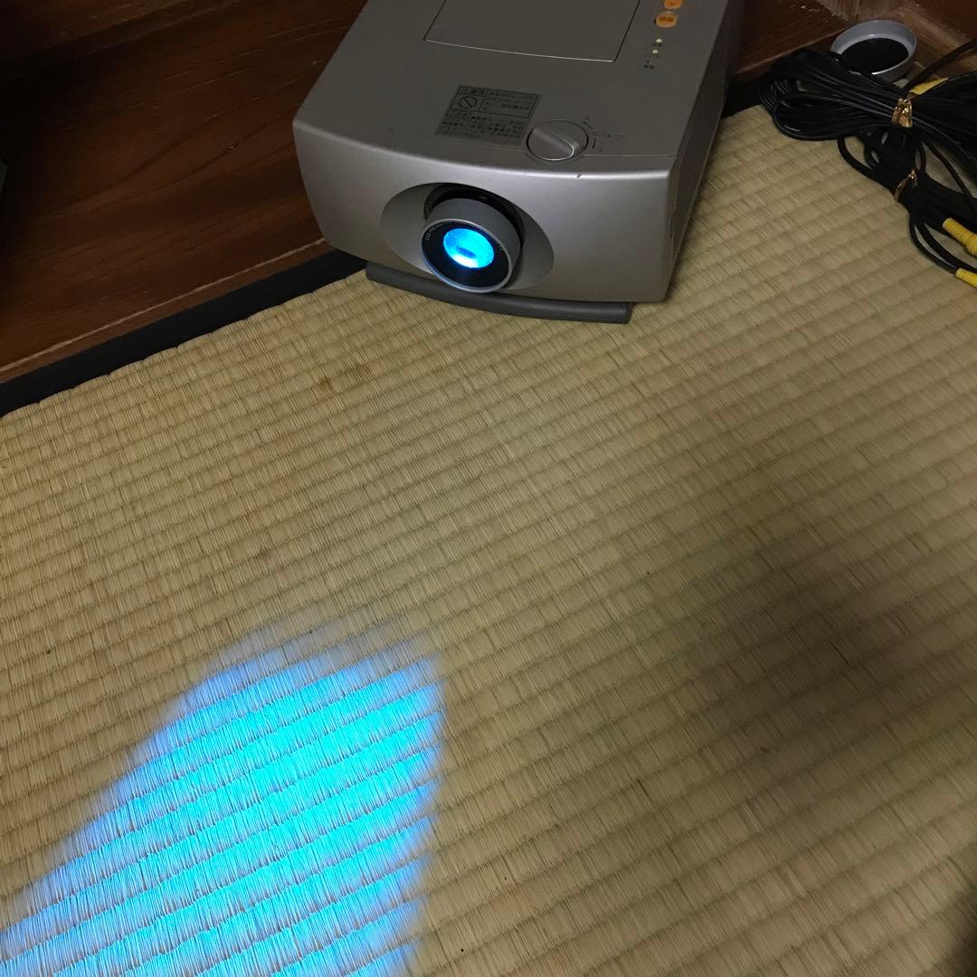 シャープ 液晶プロジェクター　XV-C1