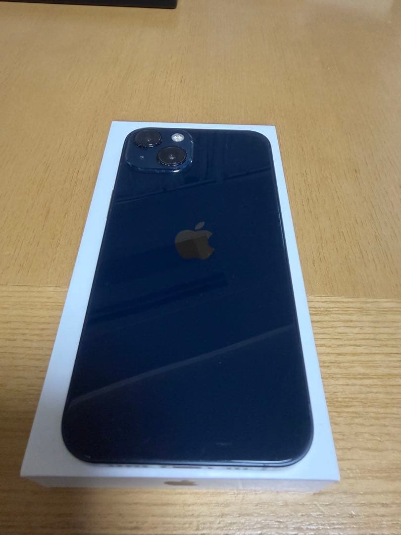 Apple iPhone 13 256GB ミッドナイト