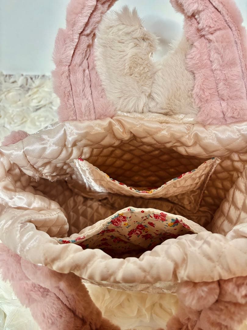 コヤンイサムチョン　ピンクファーの コロリンバッグ