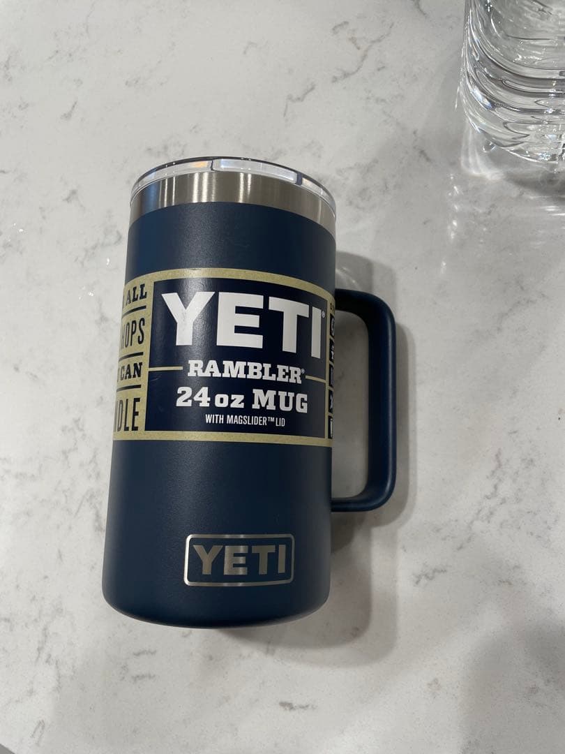YETI Rambler 24 oz Mug ネイビー