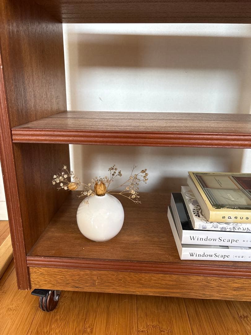 フランス製ビンテージ 木製シェルフ／真鍮鋲／木製キャスター【工具棚・総無垢材】