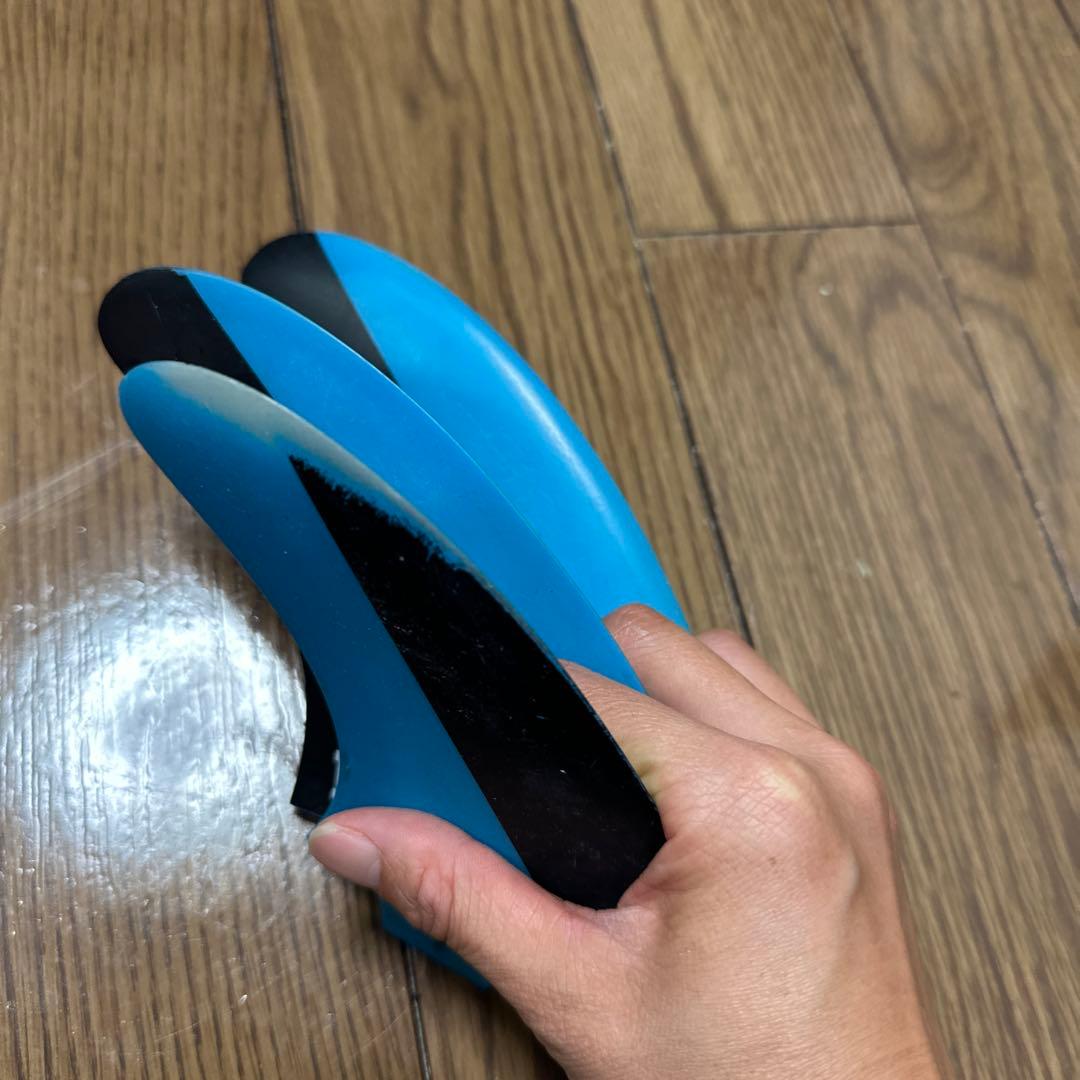 FCS II MF サーフボードフィン 3枚セット　mサイズ