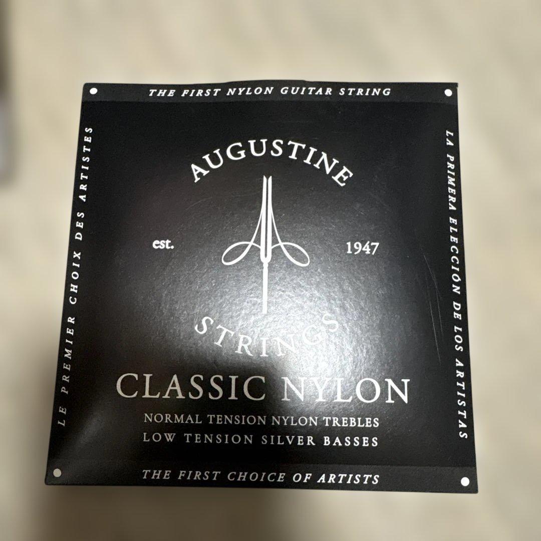 ヤマハ　SLG−100N サイレントギター　弦新品付