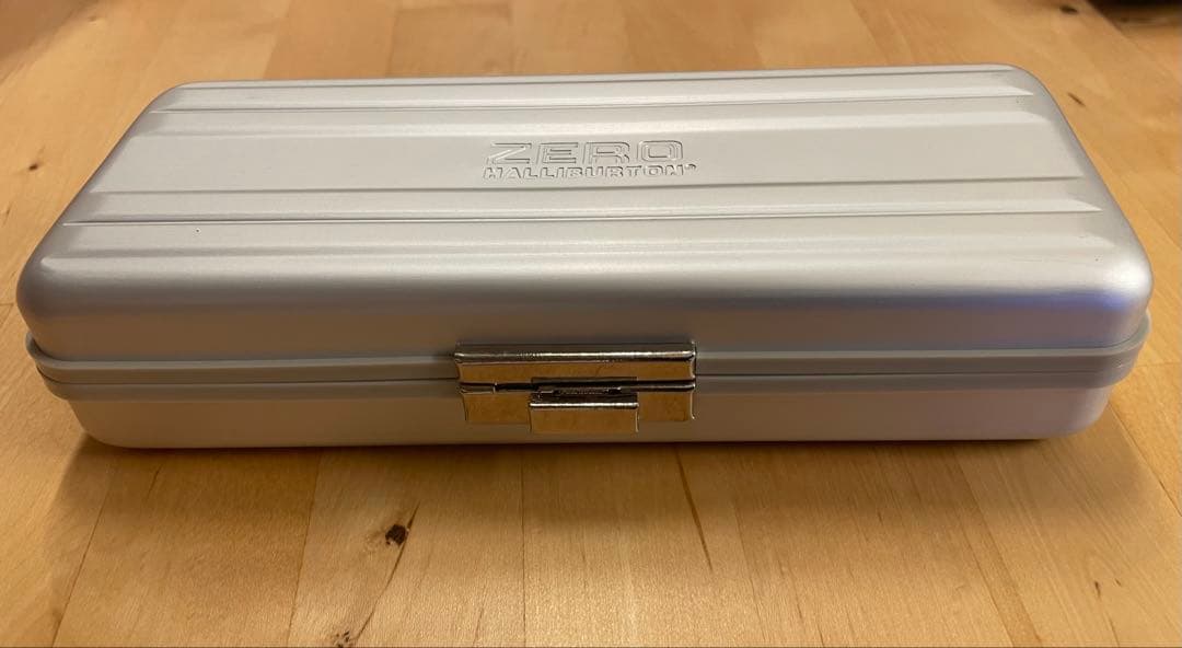 ZERO HALLIBURTON シルバー眼鏡ケース　おまけ付き