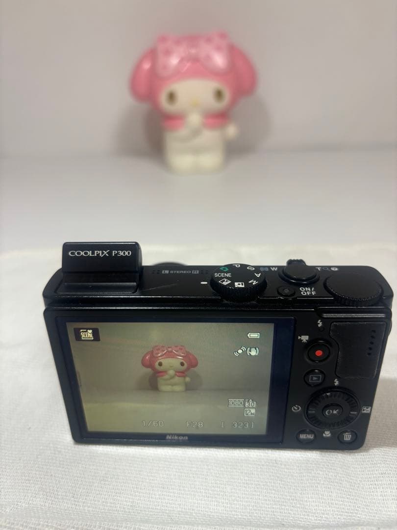 Nikon ニコン COOLPIX P300 ジャンク 液晶画面　黄ばみあり