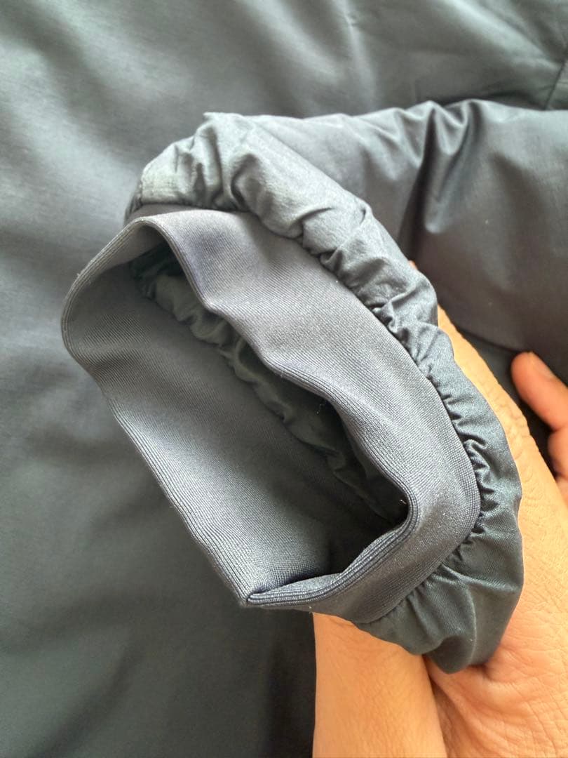 アークテリクス　ATOM HOODY