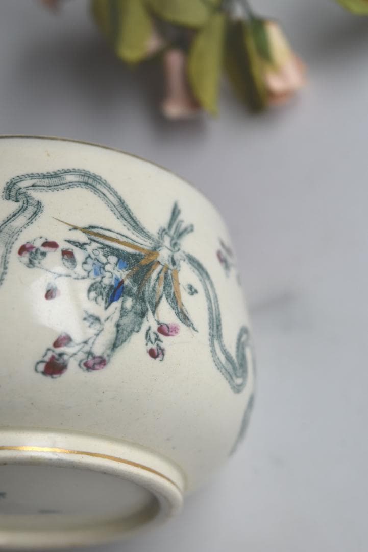 美品クレイユモントロー　可愛いリボンと勿忘草のカップ　フランスアンティーク