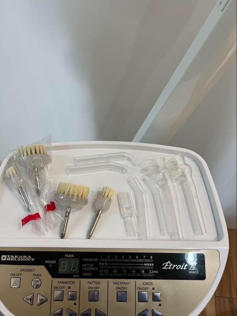 美品　タカラベルモント エトロワヴァン ノーブル BM-FT401N 複合美顔器