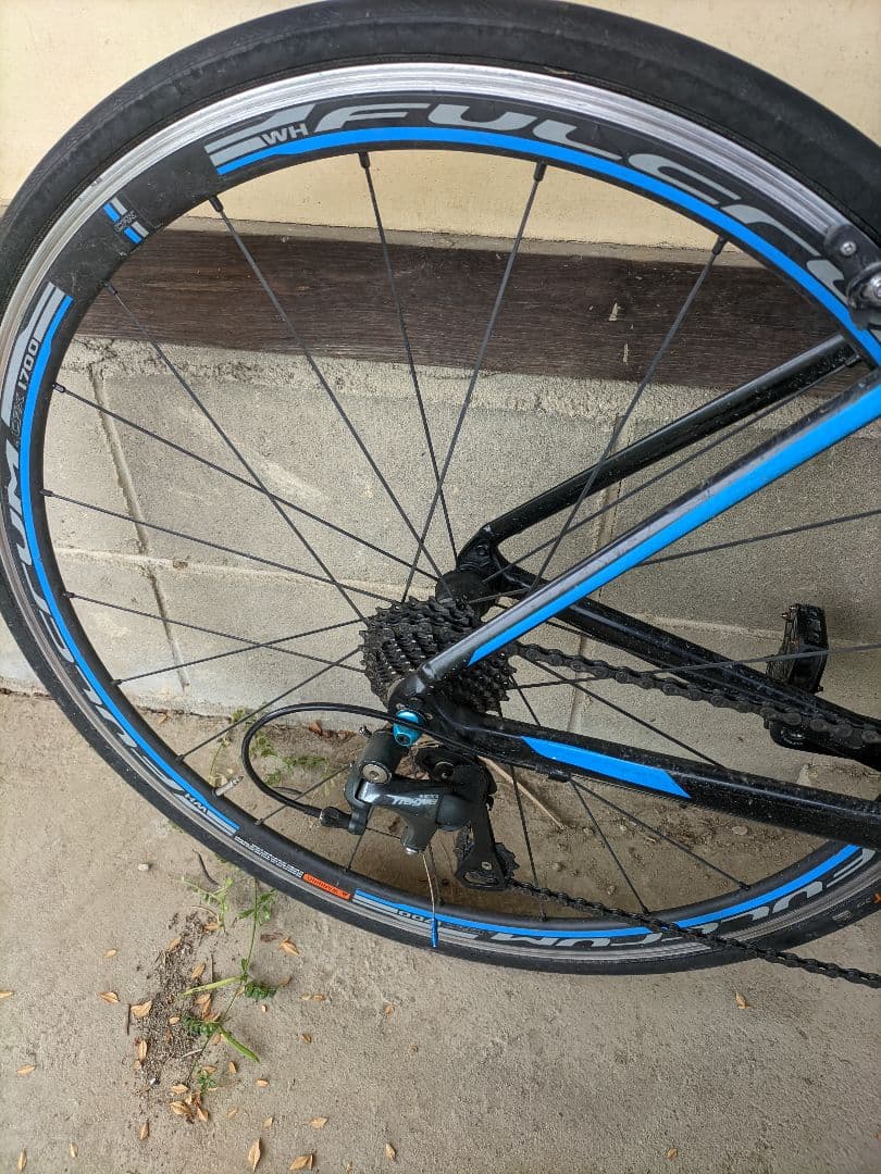 GIANTロードバイク　発送なし　岡山県東部　値下げあり