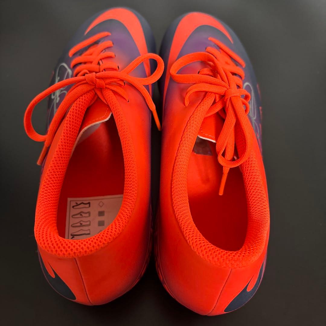 ネイマール直筆サイン入り16/17スパイク ナイキ ハイパーヴェノム フェイド2