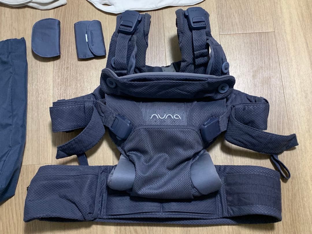NUNA cudl 抱っこ紐　中古