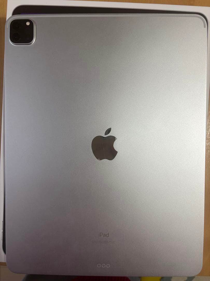 iPad Pro 12.9インチ　第4世代128GB wi-fiモデル美品箱付き