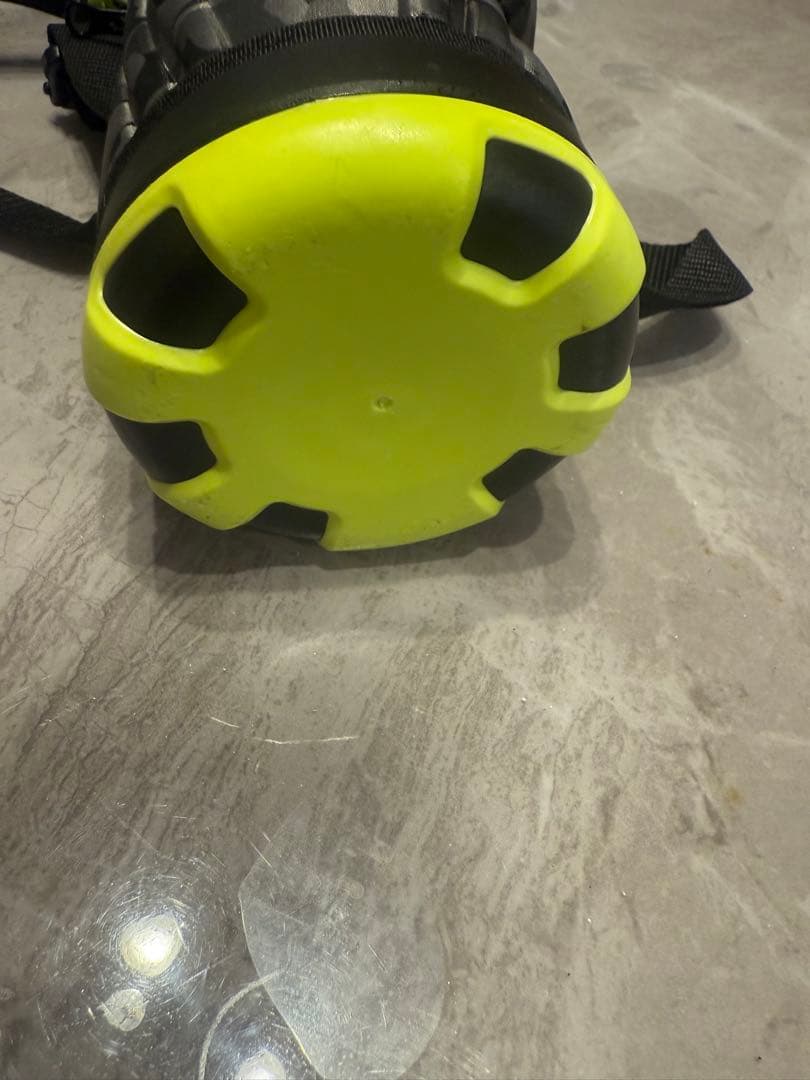 希少【TIGER】SAHARA カモフラージュ水筒　1000ml