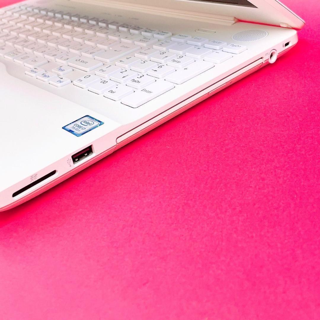 高性能Corei7✨️快適SSD薄型ノートパソコン✨️可愛いホワイト✨️カメラ付き