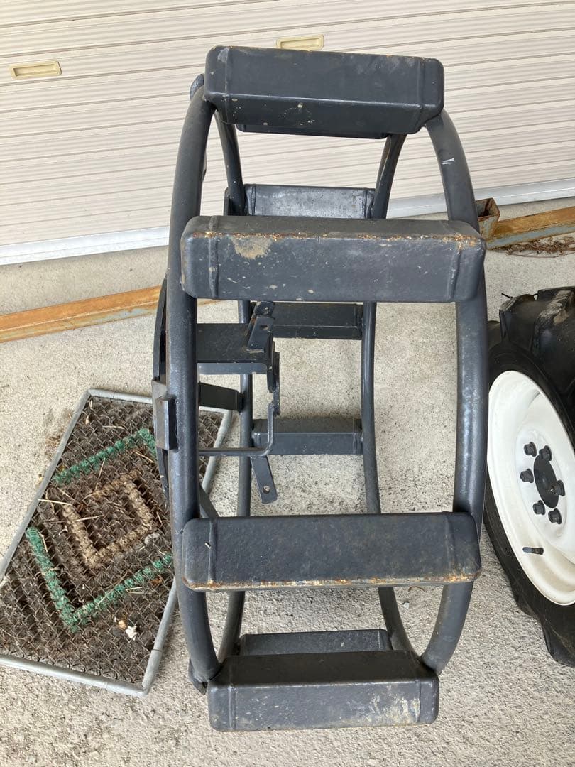 クボタトラクターGT 23用鉄車輪　 引き取り限定