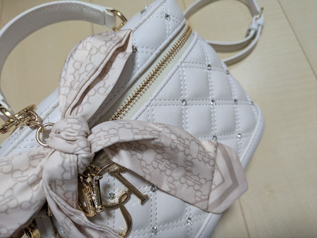 RANDA　2WAY リボンチャームキルティングバニティバッグ