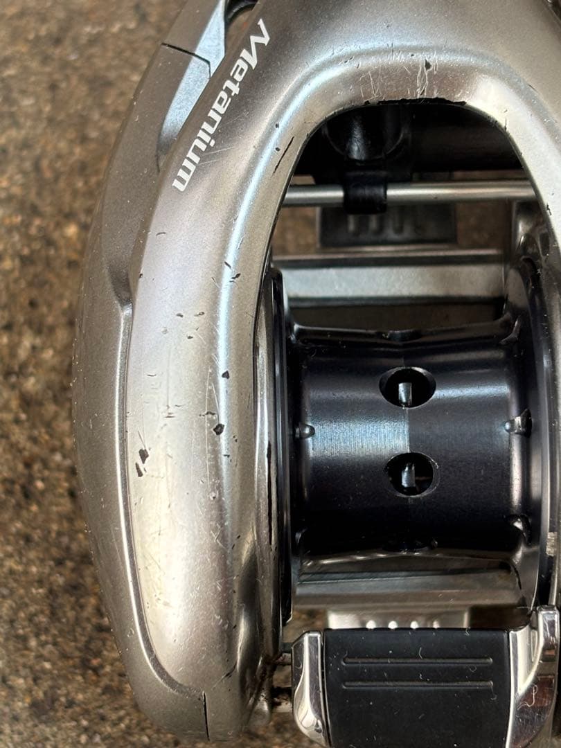 16メタニウムHG7.4右ハンドルベイトリール